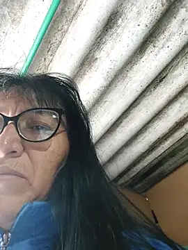 clarita 01 online show from October 2025 11:44:02 AM