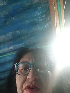 clarita 01 online show from February 2026 01:00:01 PM