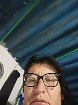 Snapshot of clarita_01 chatting on June 2026 10:02:03 AM clarita 01 online show from June 2026 10:02:03 AM