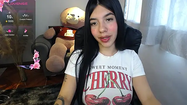 Snapshot of Alin_Aly chatting on February 2026 03:45:01 PM Alin Aly online show from February 2026 03:45:01 PM