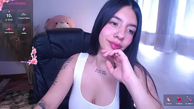 Snapshot of Alin_Aly chatting on February 2026 04:53:02 PM Alin Aly online show from February 2026 04:53:02 PM