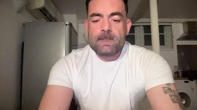 Snapshot of Horny_littledevil chatting on March 2025 10:28:02 PM Horny littledevil online show from March 2025 10:28:02 PM