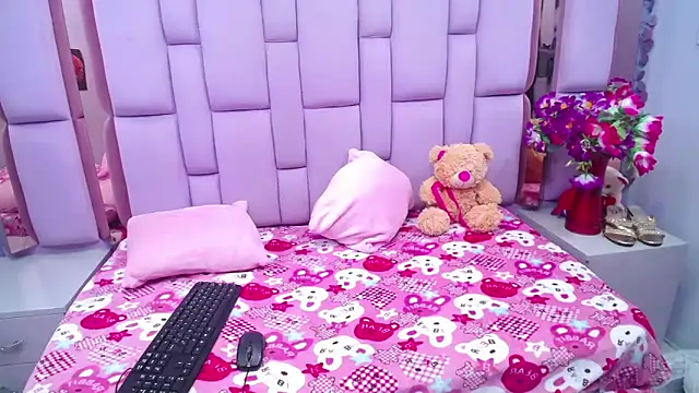 Emmily Walker online show from March 2026 03:07:01 AM