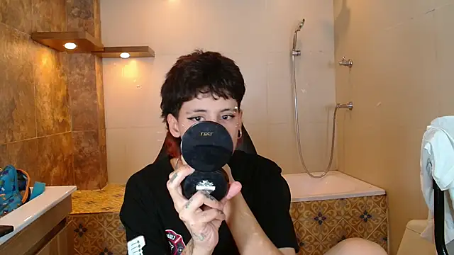 Snapshot of Ethan_lennox chatting on November 2025 07:58:01 PM Ethan lennox online show from November 2025 07:58:01 PM