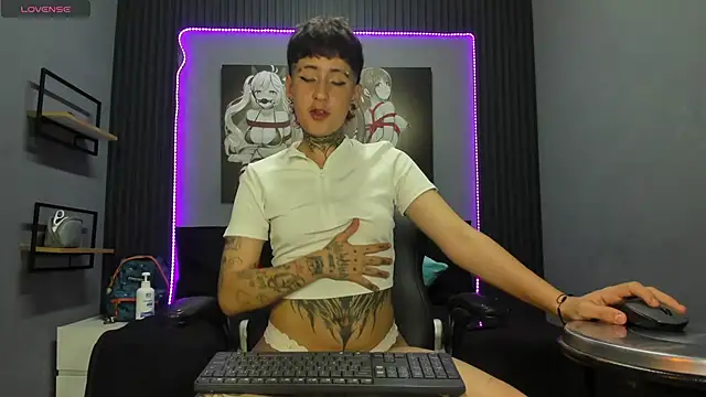 Ethan lennox online show from September 2025 08:36:02 PM
