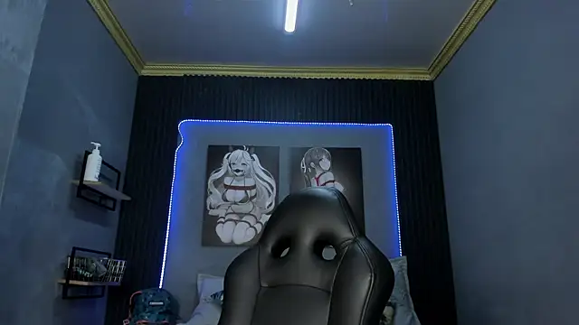 Snapshot of Ethan_lennox chatting on November 2025 03:26:01 PM Ethan lennox online show from November 2025 03:26:01 PM