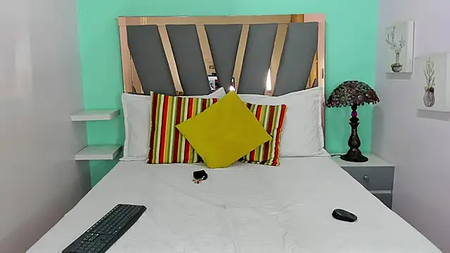 Snapshot of Ethan_lennox chatting on December 2025 08:09:02 PM Ethan lennox online show from December 2025 08:09:02 PM