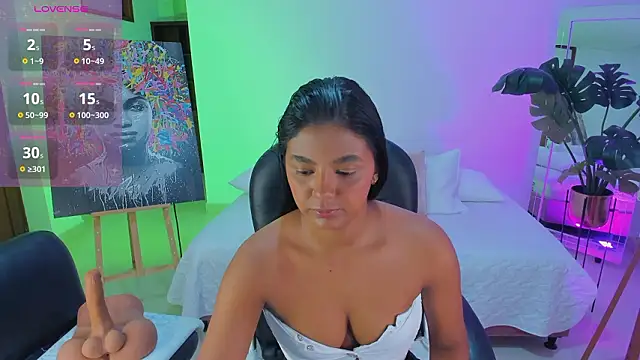 JANYLOVE   online show from March 2026 11:00:02 AM