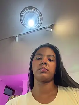 Snapshot of JANYLOVE__ chatting on May 2026 11:00:01 AM JANYLOVE online show from May 2026 11:00:01 AM