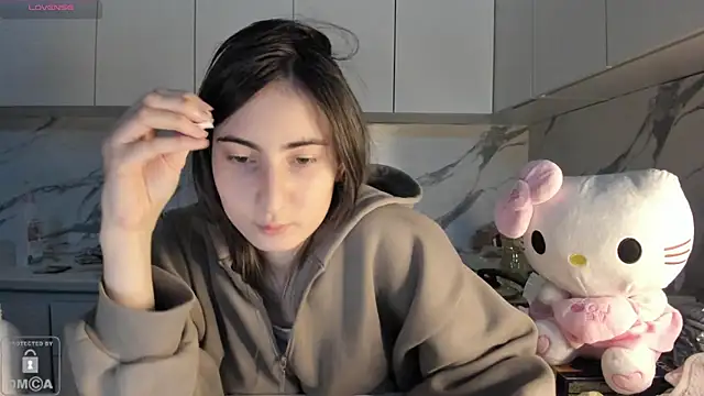 Ayesha Thebestt online show from February 2026 05:36:02 AM