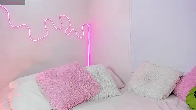 karly rioss online show from March 2025 09:35:02 AM