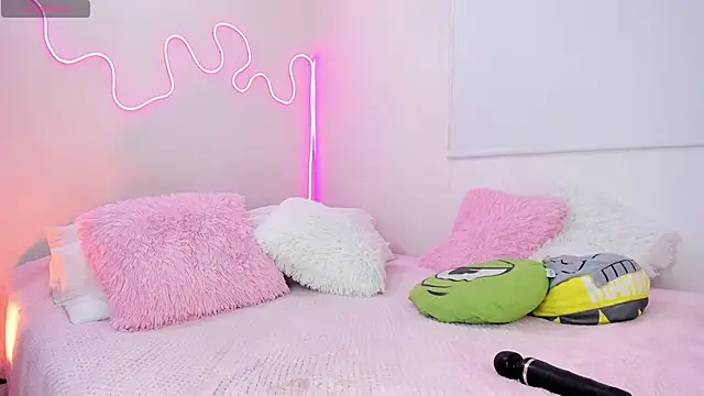 karly rioss online show from March 2025 07:59:01 AM