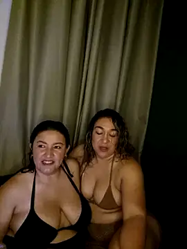 Snapshot of kitty_84 chatting on May 2026 10:44:02 AM kitty 84 online show from May 2026 10:44:02 AM