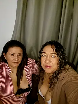Snapshot of kitty_84 chatting on June 2026 10:35:02 AM kitty 84 online show from June 2026 10:35:02 AM