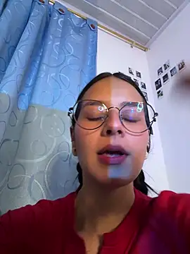  vaness online show from May 2026 06:12:02 AM