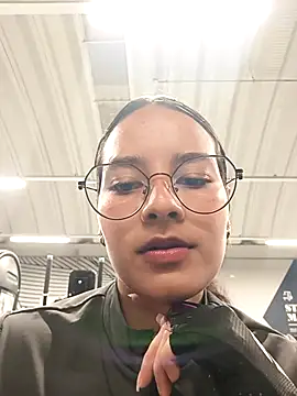  vaness online show from February 2025 04:36:02 AM