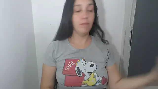 Snapshot of lulitasexy chatting on February 2025 02:06:02 AM lulitasexy online show from February 2025 02:06:02 AM