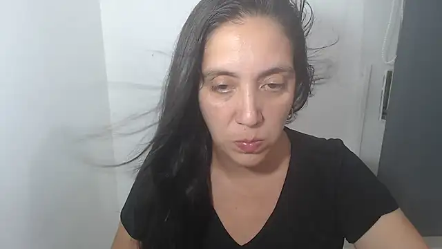 Snapshot of lulitasexy chatting on February 2025 12:28:01 AM lulitasexy online show from February 2025 12:28:01 AM