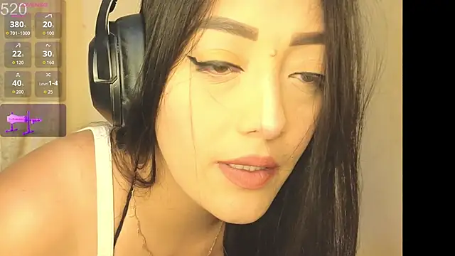 aleja20 - online show from December 2025 03:41:01 AM