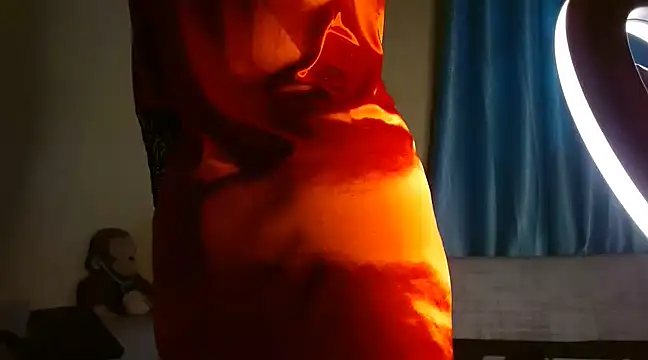 lavishh linds online show from February 2025 07:34:01 AM