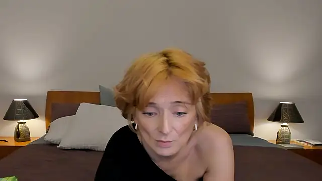 SimonaDeBeauvoir online show from February 2026 02:08:02 PM