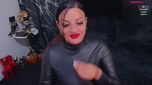 VixenSelena online show from May 2026 04:55:01 AM