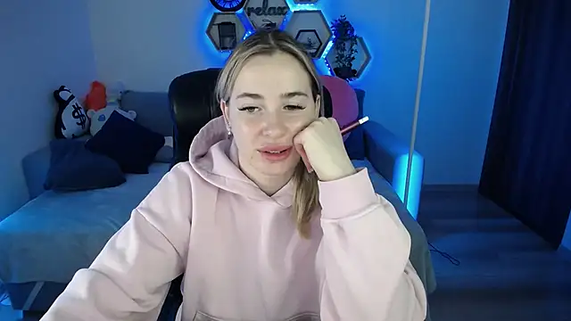 SabrinViolet online show from November 2025 09:13:01 AM