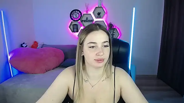 SabrinViolet online show from October 2025 08:11:02 AM
