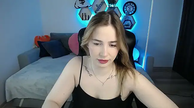 SabrinViolet online show from March 2025 09:14:01 AM