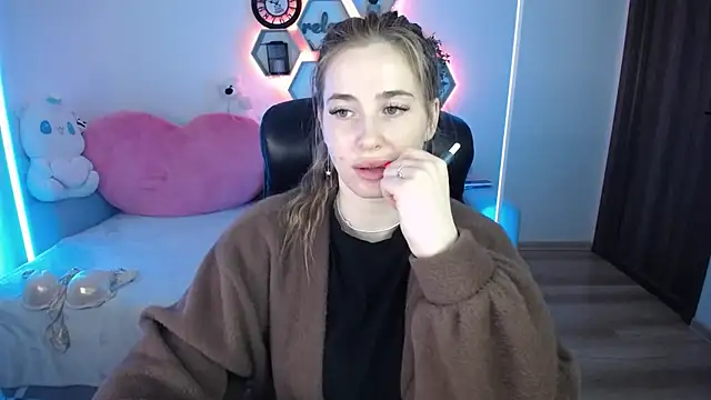 SabrinViolet online show from April 2026 08:05:02 AM
