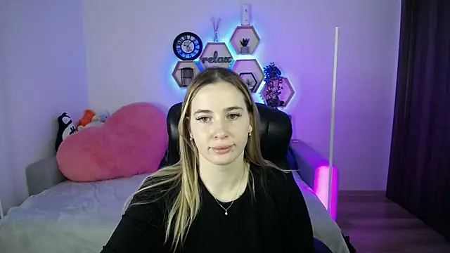 SabrinViolet online show from February 2026 09:10:01 AM