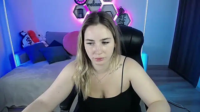 SabrinViolet online show from September 2025 08:02:02 AM