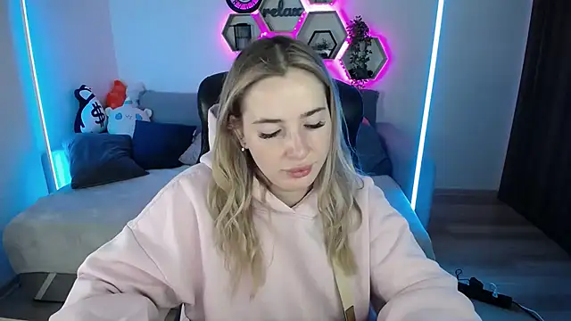 SabrinViolet online show from November 2025 09:03:02 AM