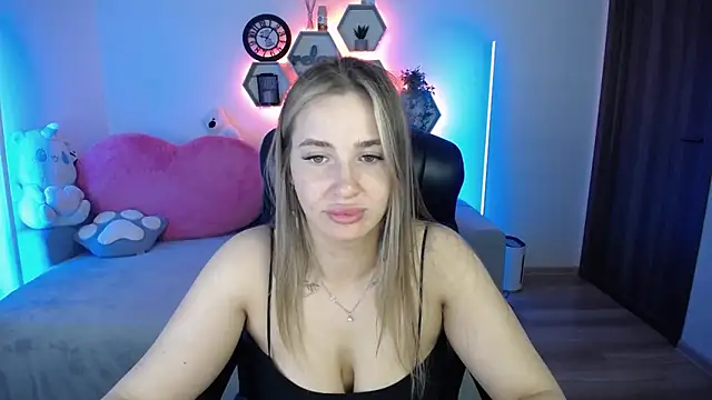 SabrinViolet online show from May 2026 08:09:02 AM