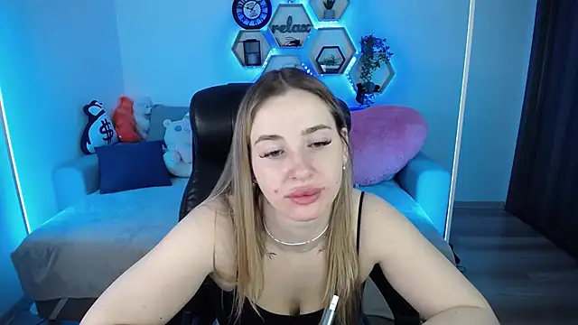 SabrinViolet online show from March 2026 09:11:01 AM