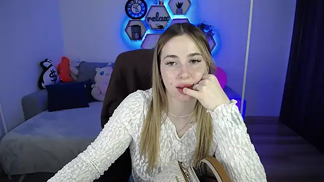 SabrinViolet online show from March 2026 09:09:02 AM