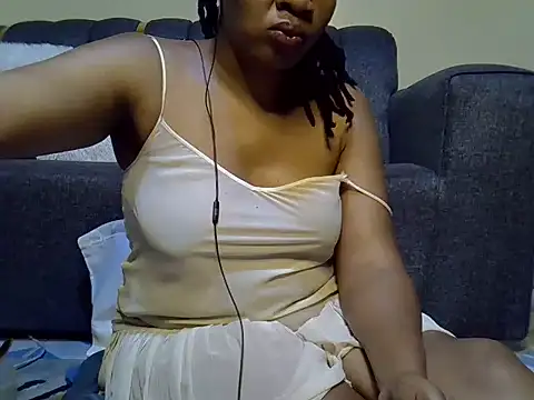 Snapshot of Sexy_Kezzy chatting on July 2026 08:33:02 AM Sexy Kezzy online show from July 2026 08:33:02 AM