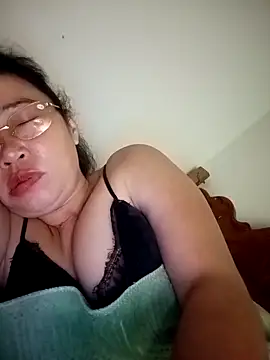 Snapshot of Sexy-asslove90 chatting on October 2025 08:42:02 PM Sexy-asslove90 online show from October 2025 08:42:02 PM