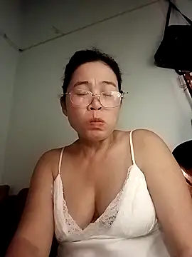 Snapshot of Sexy-asslove90 chatting on September 2025 06:12:02 PM Sexy-asslove90 online show from September 2025 06:12:02 PM