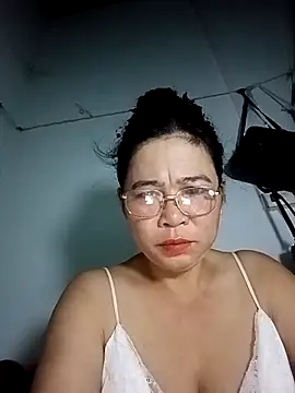 Snapshot of Sexy-asslove90 chatting on September 2025 08:37:01 PM Sexy-asslove90 online show from September 2025 08:37:01 PM