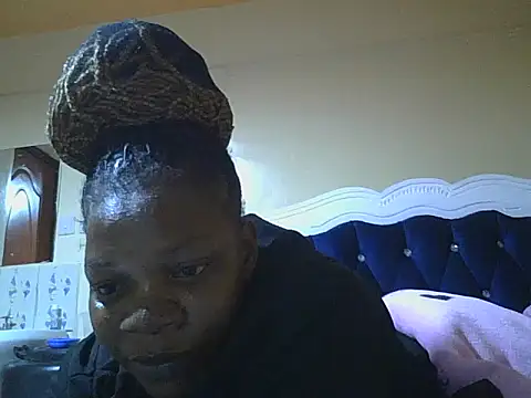 clakemmy250 online show from December 2024 08:22:02 PM