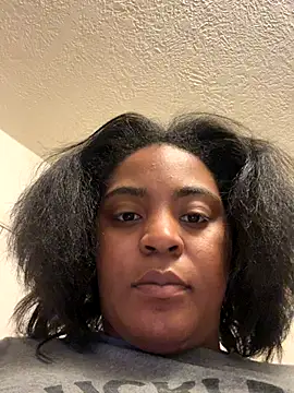 Snapshot of prettlovely14 chatting on November 2025 07:58:01 PM prettlovely14 online show from November 2025 07:58:01 PM