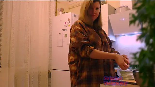 VioletteWay online show from February 2025 11:58:02 PM