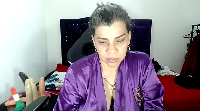 Snapshot of vikyadams chatting on March 2025 02:40:01 PM vikyadams online show from March 2025 02:40:01 PM