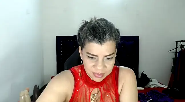 Snapshot of vikyadams chatting on March 2025 05:45:02 PM vikyadams online show from March 2025 05:45:02 PM