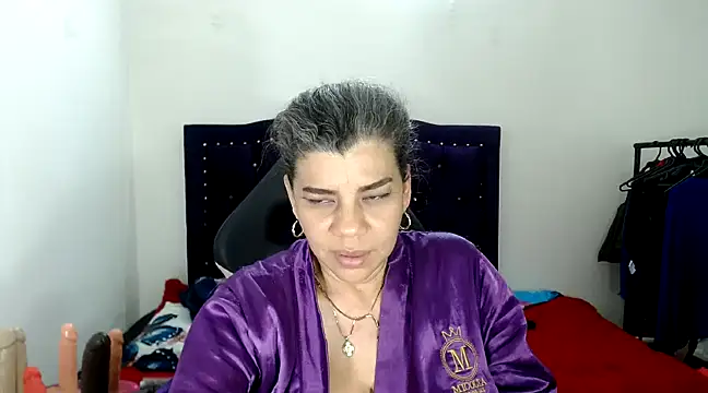 Snapshot of vikyadams chatting on March 2025 11:50:02 AM vikyadams online show from March 2025 11:50:02 AM