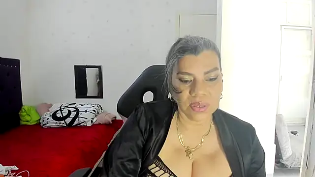 Snapshot of vikyadams chatting on September 2025 02:23:01 PM vikyadams online show from September 2025 02:23:01 PM