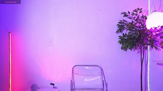 catalina  lovers online show from February 2026 07:13:01 PM