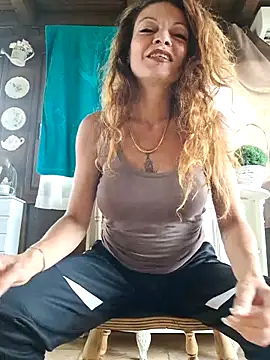 Snapshot of vampvanna23 chatting on September 2025 01:09:02 PM vampvanna23 online show from September 2025 01:09:02 PM