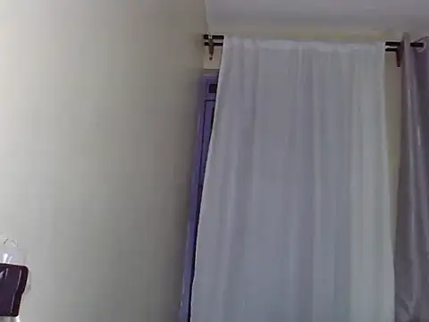 Snapshot of _DANY_ chatting on November 2025 09:40:01 PM DANY online show from November 2025 09:40:01 PM